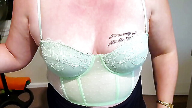 Insertion pussy whore, kicked in the pussy, master bashing xxx, master banging play, insertion face