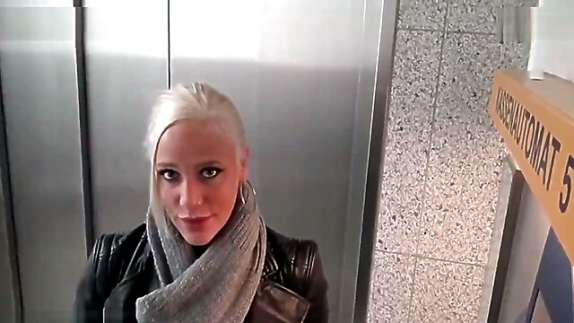 Amateur car blonde, public cumshot couple, blonde public cumshot, car bj blond, car blowjob couple, indian outdoor sex in car